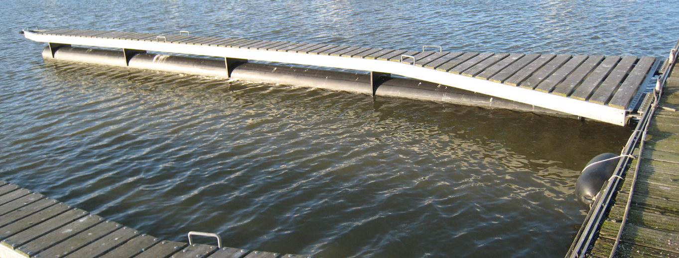 Rubber bumper profile for the protection of the jetty in Nieuwpoort
